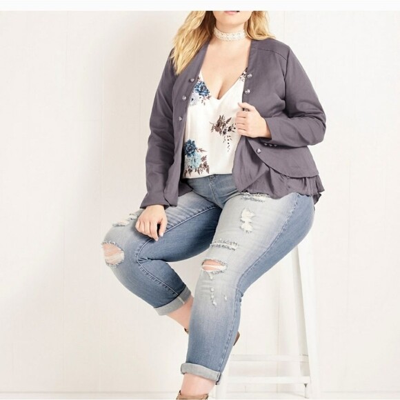 torrid Denim - Plus Size Distressed Boyfriend Jeans Light Wash Ripped Denim Stretchy Cuffed Hem